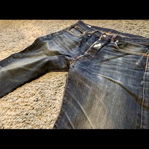 Levis 5O1 34x32(see measurements) Distressed Worn/Faded.